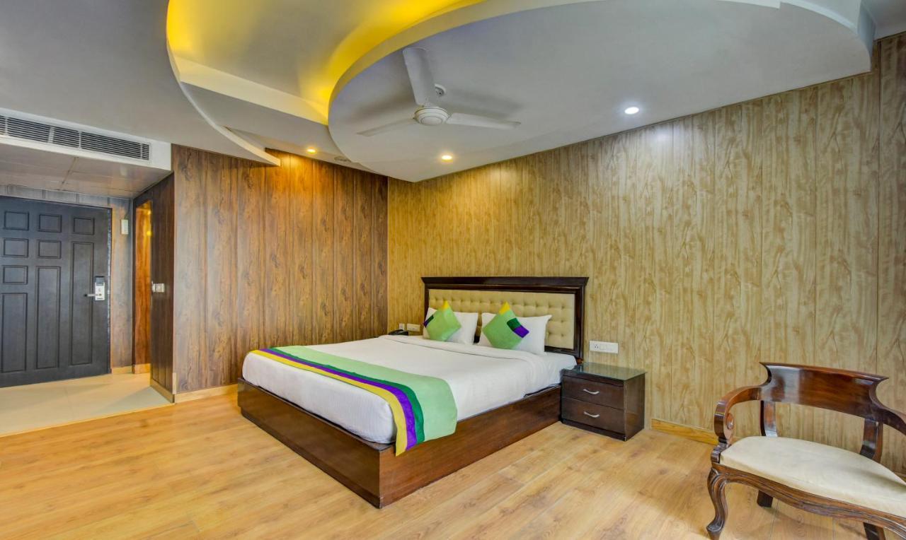 Treebo Elysee, Patel Nagar Ντεχραντούν Εξωτερικό φωτογραφία
